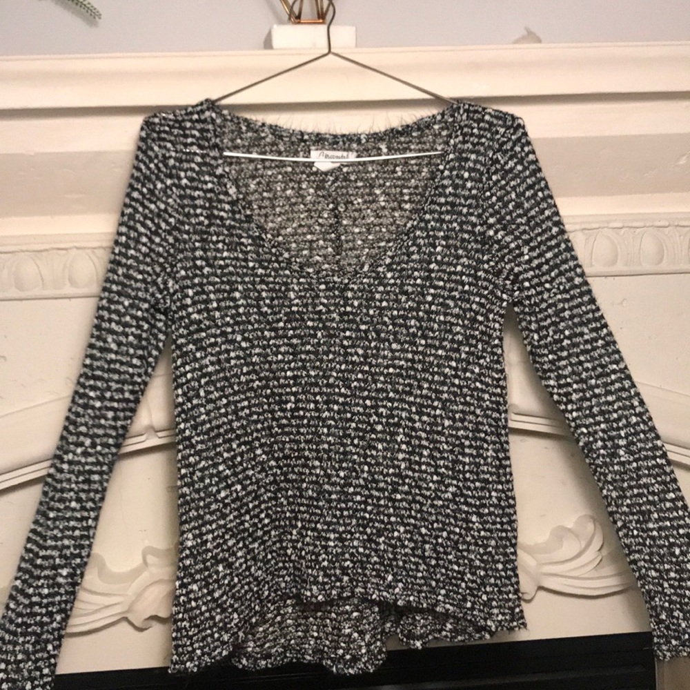 Lightweight sweater top